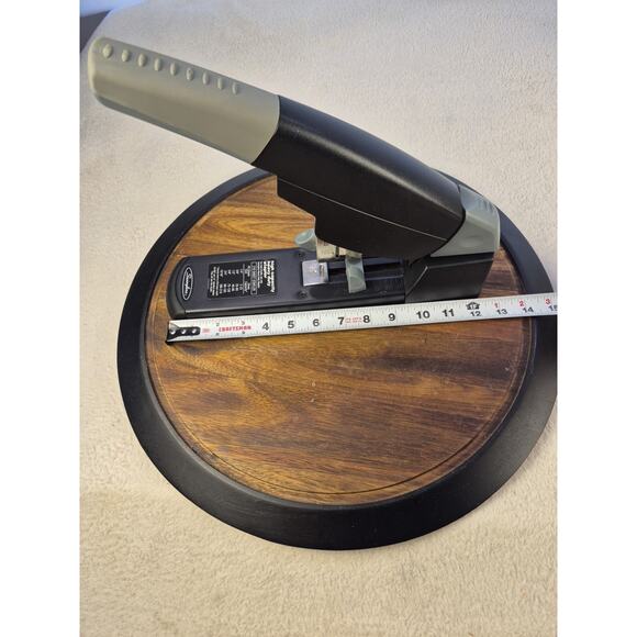 Swingline Commercial High-Capacity Heavy-Duty Desk Stapler 210 Sheets of Paper - Picture 3 of 15